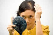 Tóc khô, rụng bạc sớm