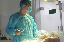 Điều trị suy giãn tĩnh mạch bằng đầu đốt sóng cao tần RF