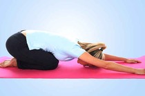 2 tư thế tập phòng thoái hóa đốt sống cổ