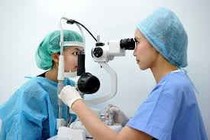 Bệnh tiểu đường có thay thủy tinh thể được không?