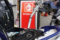 Đề xuất tăng kịch trần thuế xăng, dầu