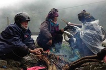 Vùng núi phía Bắc rét nhất 8 độ, miền Trung mưa to