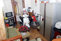 Đề phòng khí thải độc hại khi để xe trong nhà