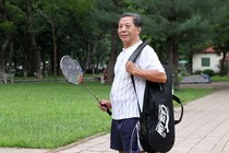 Mê đánh cầu có sức khỏe như thanh niên