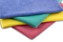 Giặt khăn lau với nước thôi chưa đủ