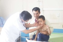 Suy thượng thận do dùng thuốc nhỏ mũi