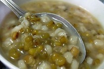 Cháo đậu xanh tăng sức khỏe, chống nắng nóng