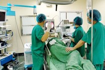 Nuốt nghẹn ở bệnh nhân ung thư thực quản giai đoạn cuối