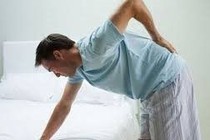 Khám đau lưng phát hiện ung thư tiền liệt tuyến di căn