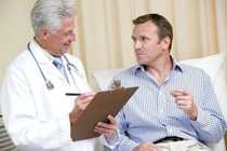 Có nên điều trị rối loạn cương bằng nội tiết?