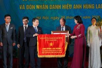 Trường THPT Chuyên Khoa học Tự nhiên đón nhận danh hiệu Anh hùng lao động thời kỳ đổi mới  