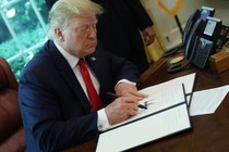 Tổng thống Trump lập kỷ lục về trừng phạt, ông Biden có tiếp bước?