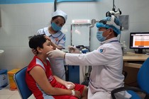 Chảy máu mũi tái phát nhiều lần: Coi chừng u xơ vòm mũi họng