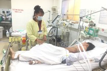 Bạn đọc Báo KH&ĐS hỗ trợ bệnh nhân nghèo bị uốn ván