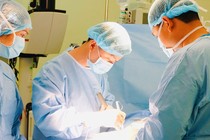Vi phẫu thuật lấy nhân đĩa đệm điều trị thoát vị đĩa đệm 