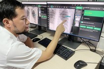 Đọc phim cùng người máy