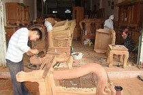 Đầu ra làng nghề gỗ giảm 76% vì dịch Covid-19.