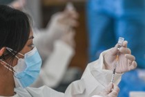 Văcxin cho trẻ em: Nếu đáp ứng tiêu chí an toàn, thử nghiệm đầy đủ không có gì phải lo