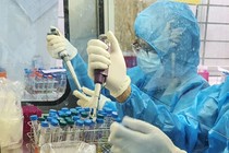 Ngày 23/4: Cả nước giảm còn hơn 10.000 ca, Hà Nội gần 1000 ca.