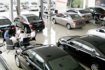 Các hãng xe cắt khuyến mại