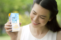 Với công thức ít đường, TH true MILK LIGHT MEAL phù hợp cho chế độ ăn lành mạnh, kiểm soát cân nặng.