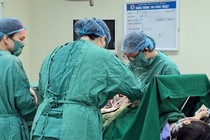 Cứu sản phụ thai chết lưu rong máu nhiều tháng nhưng không đi khám
