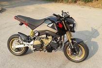 “Sốc” với Honda MSX 125 lắp máy siêu môtô Ducati 1199R 