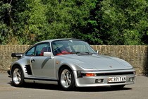 Cặp đôi Porsche 911 Turbo Flatnose “mũi tẹt” siêu độc đáo