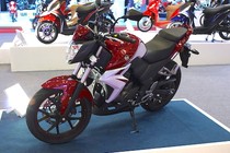 Môtô Đài Loan SYM T3 "thách đấu” Yamaha MT-03 tại VN