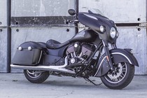 "Soi" chi tiết bagger hoài cổ Indian Chieftain Dark Horse mới