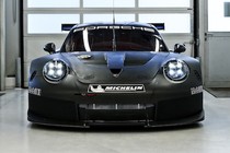 Porsche 911 RSR 2017 tham vọng thống trị đường đua