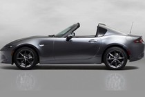 "Soi" mui trần Mazda MX-5 RF siêu độc giá 755 triệu