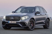 Mercedes GLC 63 AMG được trang bị động cơ siêu xe