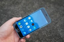 Ảnh mở hộp điện thoại Meizu M2 cấu hình tốt giá 2,5 triệu