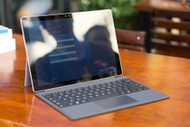 Mở hộp Surface Pro 4 giá gần 30 triệu vừa về Việt Nam