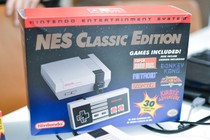 Trên tay máy chơi game NES Classic hoài cổ gây sốt ở Mỹ