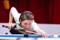 "Nữ hoàng billiards" xứ Trung bị nhầm gái đôi mươi dù bước qua "tuổi băm"