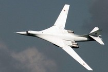 TQ nhòm ngó bay ném bom chiến lược Tu-160 của Ukraine