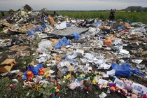 Mảnh vỡ MH17 nói lên điều gì?