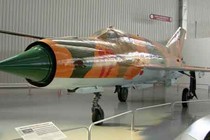 Ukraine lấy bộ phận tiêm kích MiG-21 từ Nga làm gì?