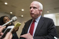 Ông John McCain kêu gọi nới lỏng lệnh cấm bán vũ khí cho VN