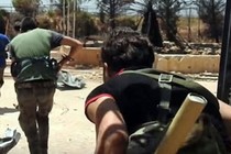 Chùm ảnh nhóm Jeish Al-Fatah tháo chạy ở nam Aleppo 