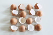 Bí kíp dùng vỏ trứng gà pha cà phê thơm ngon tuyệt hảo