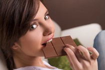 6 lợi ích "diệu kì" của socola đen với sức khỏe nữ giới
