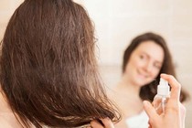 Tác hại khi lạm dụng dầu gội đầu khô, không phải ai cũng biết
