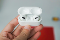Tai nghe AirPods có thể được tích hợp thêm camera