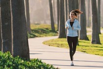 5 bài tập đi bộ giúp giảm mỡ nội tạng, tăng cường thể lực tổng thể