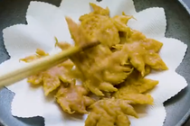 Video: Tempura lá phong - món ăn đặc sắc chỉ có ở Nhật Bản