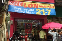 Đồng loạt kiểm tra 3 cửa hàng Con Cưng tại TP HCM