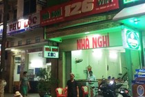 Đà Nẵng: Người đàn ông đi ôtô, tử vong bất thường trong nhà nghỉ 